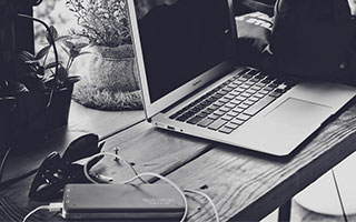 爱游戏网址-塔斯马尼亚联防守体系调整，力求守住关键战局