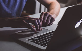 爱游戏官方-恩菲尔德球员团队氛围良好，备战世俱杯信心满满