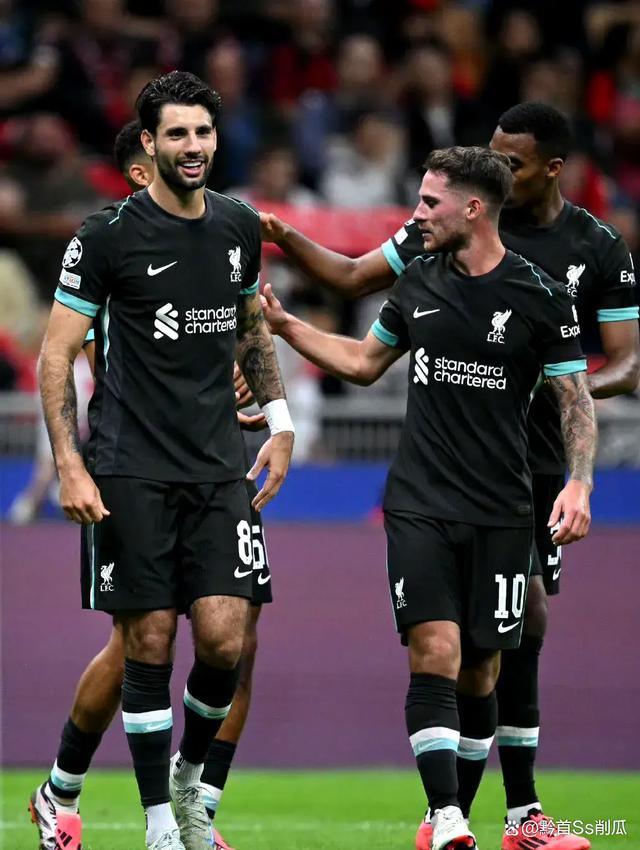 利物浦主场优势明显,球迷期待逆转奇迹 利物浦主场优势明显,球迷期待逆转奇迹