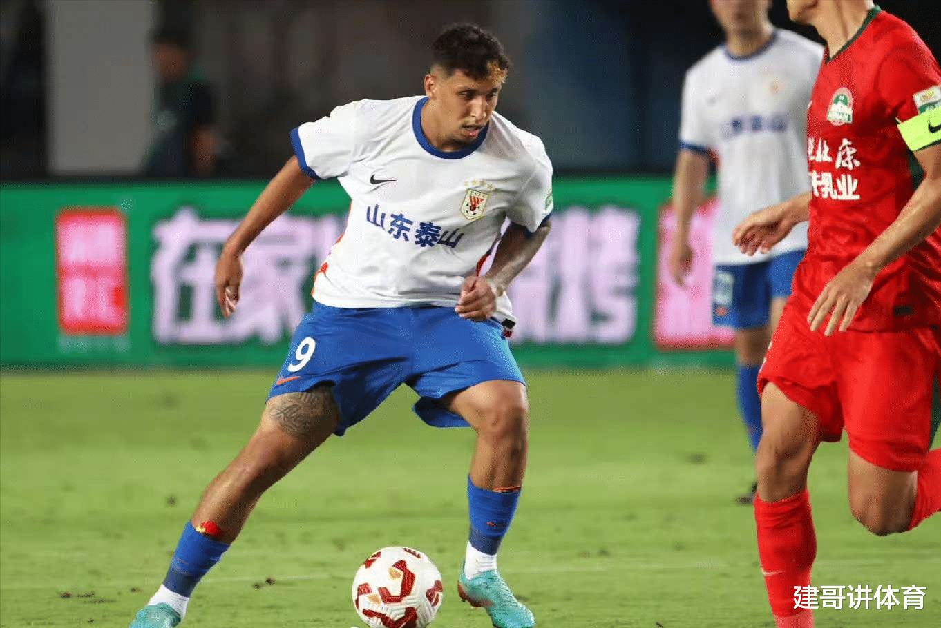 爱游戏app下载-山东泰山爆发神级表现，中超被彻底压制，救主的简单介绍
