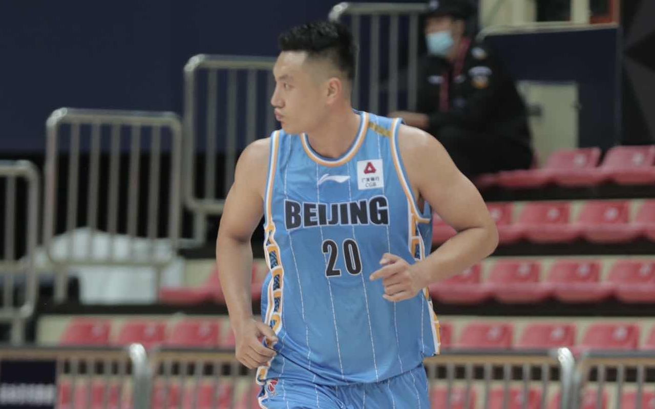 包含在上海队赛场上演全国篮球锦标赛,三杀,引发观众齐声高喊的词条 包含在上海队赛场上演全国篮球锦标赛,三杀,引发观众齐声高喊的词条