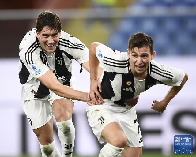 尤文图斯客场大胜热那亚队夺冠 尤文图斯客场大胜热那亚队夺冠