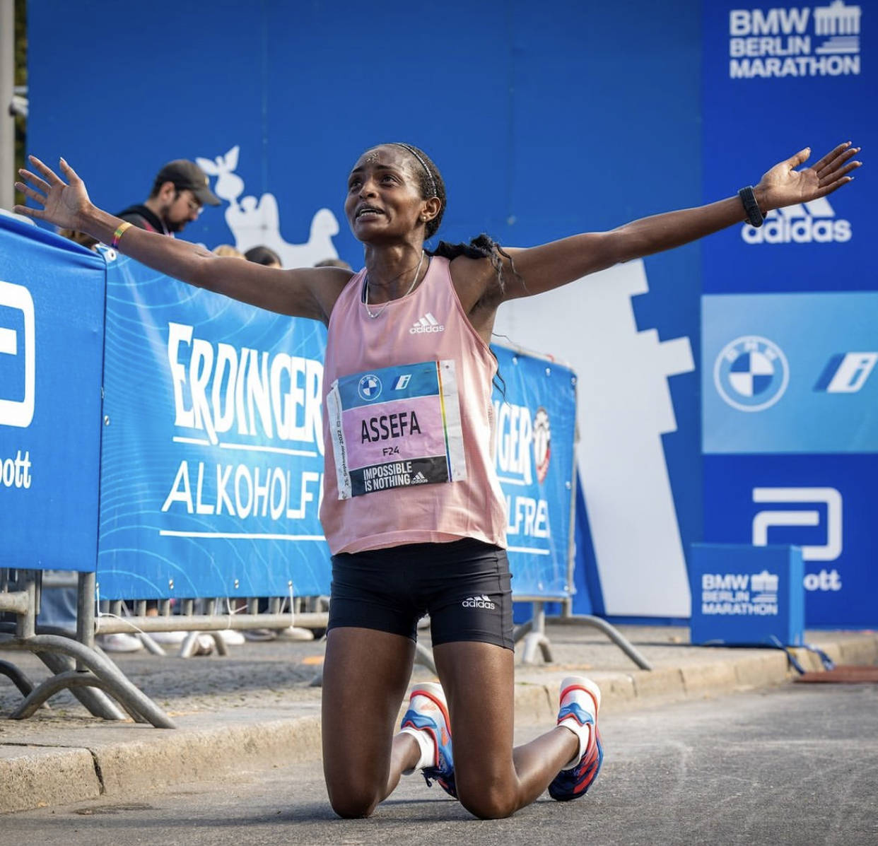 柏林联队不测失利,积分榜遭重创的简单介绍 柏林联队不测失利,积分榜遭重创的简单介绍