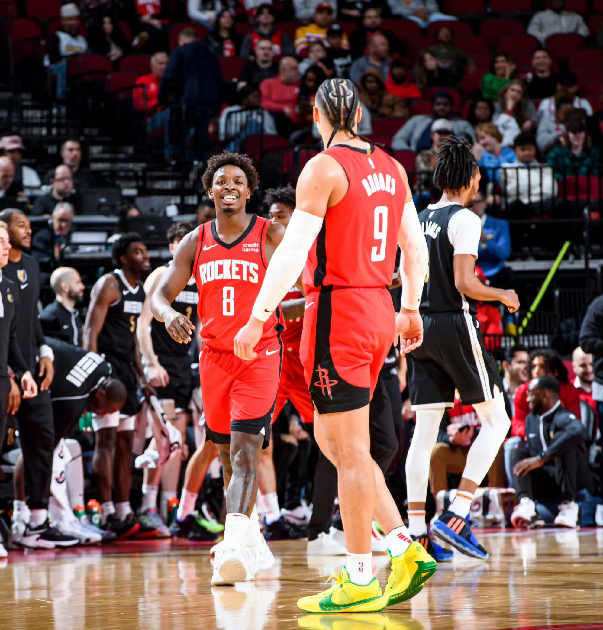 爱游戏app下载地址-篮网三分手伤愈回归，将提升球队进攻火力