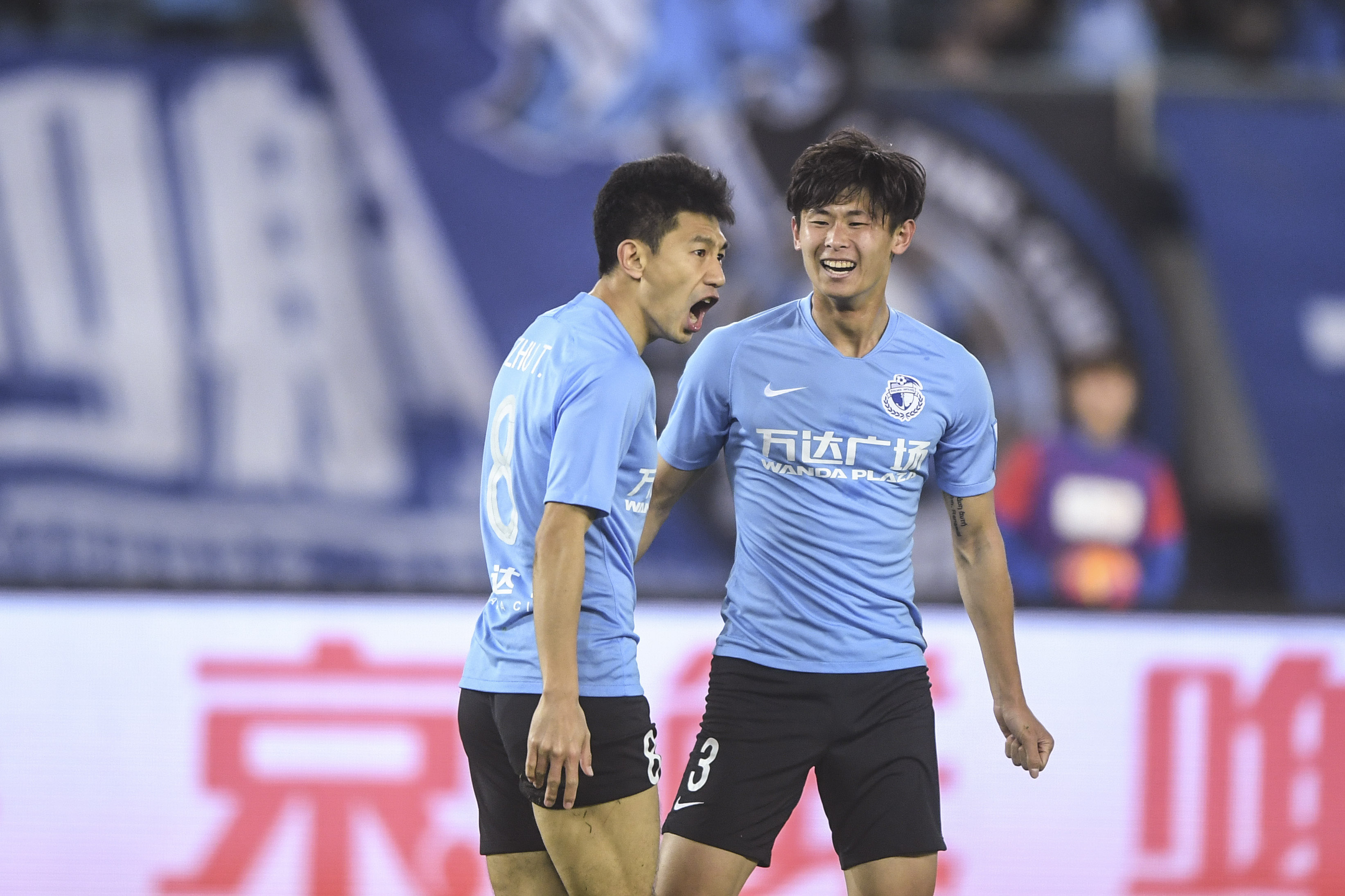 爱游戏地址-包含大连一方主场爆冷击败广州恒大，积分稳定的词条