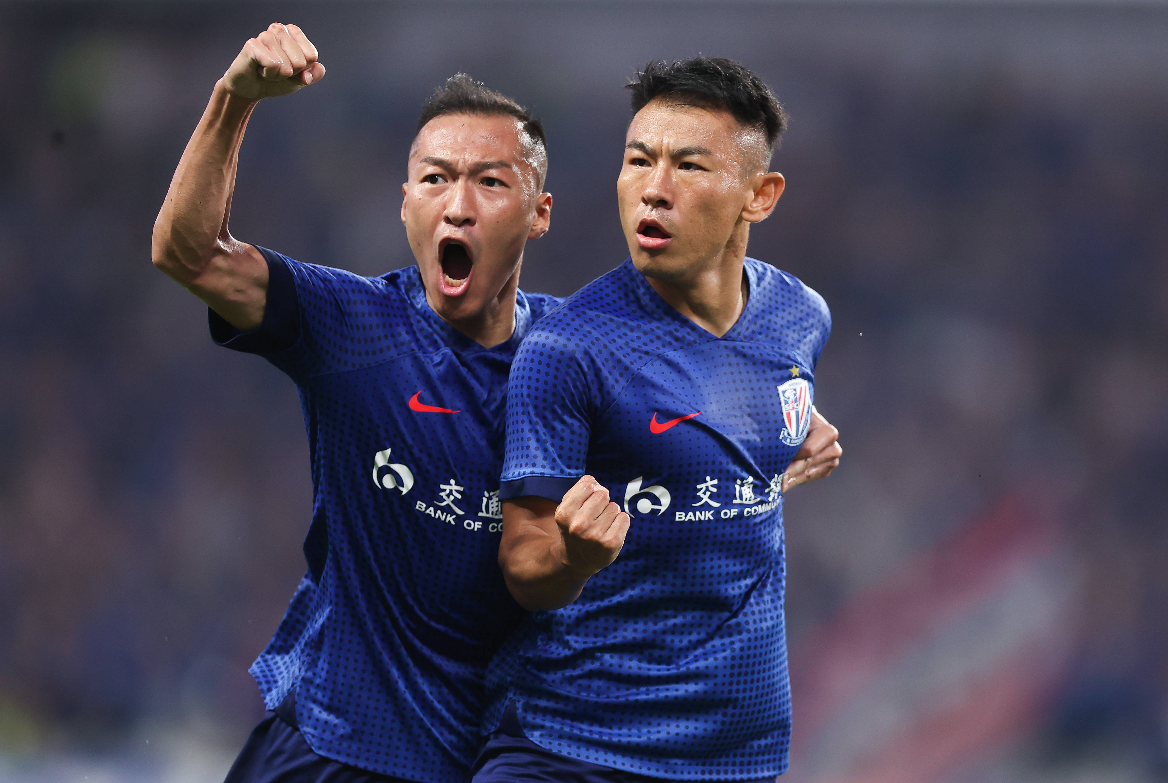 上海申花队在主场展现出色表现 上海申花队在主场展现出色表现