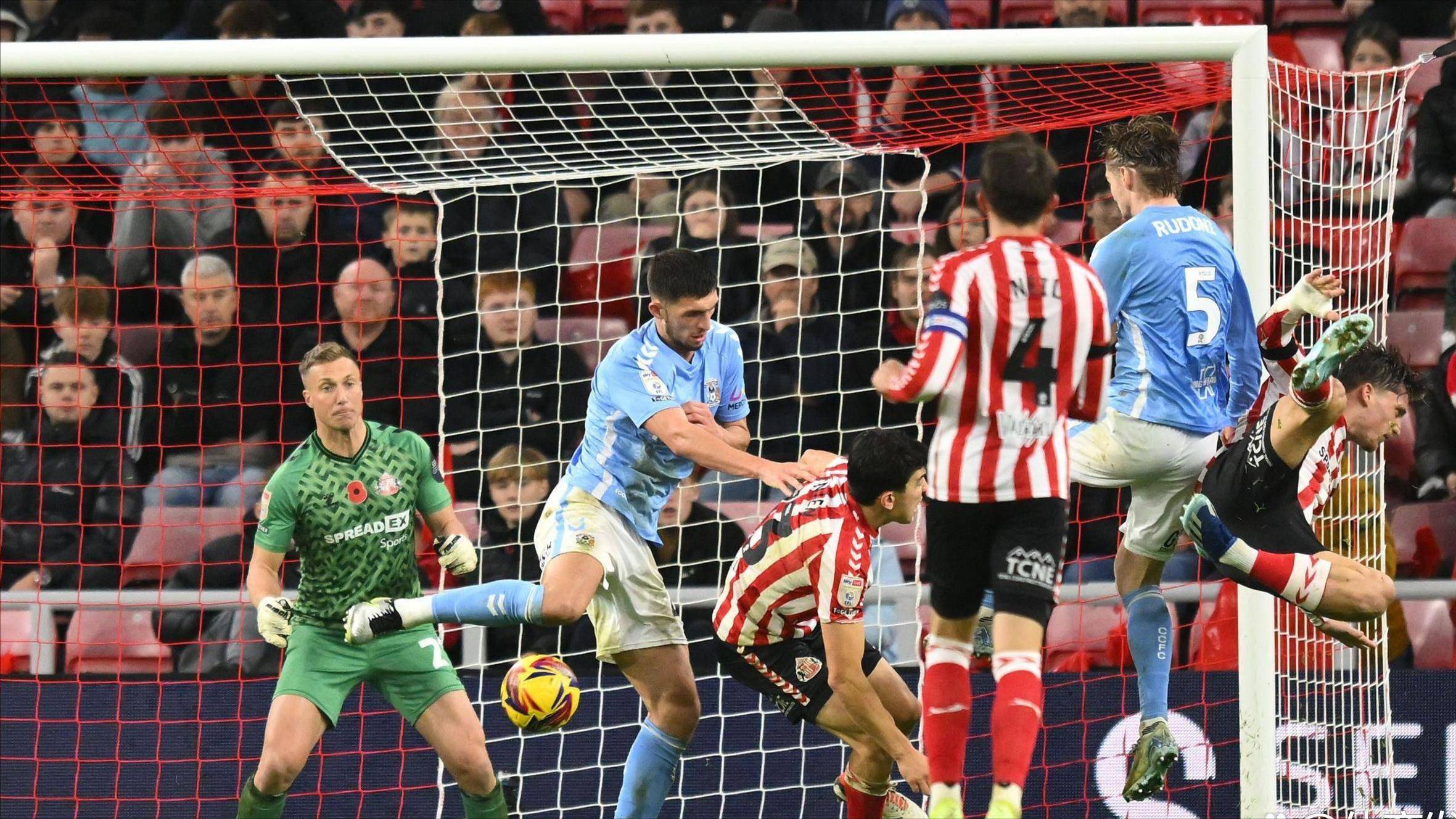 沙尔克主场失利,困境不断加深 沙尔克主场失利,困境不断加深