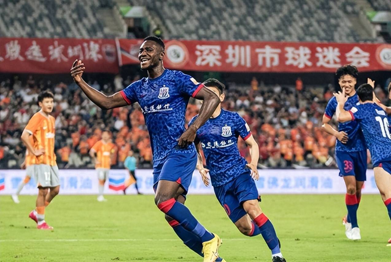 关于球队宣布新签约球员引发球迷期待的信息 关于球队宣布新签约球员引发球迷期待的信息