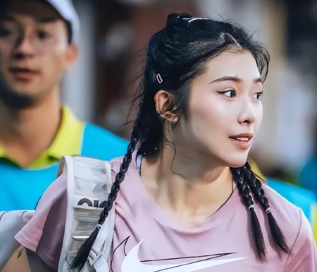 球员们的飒爽英姿赢得广泛赞誉 球员们的飒爽英姿赢得广泛赞誉