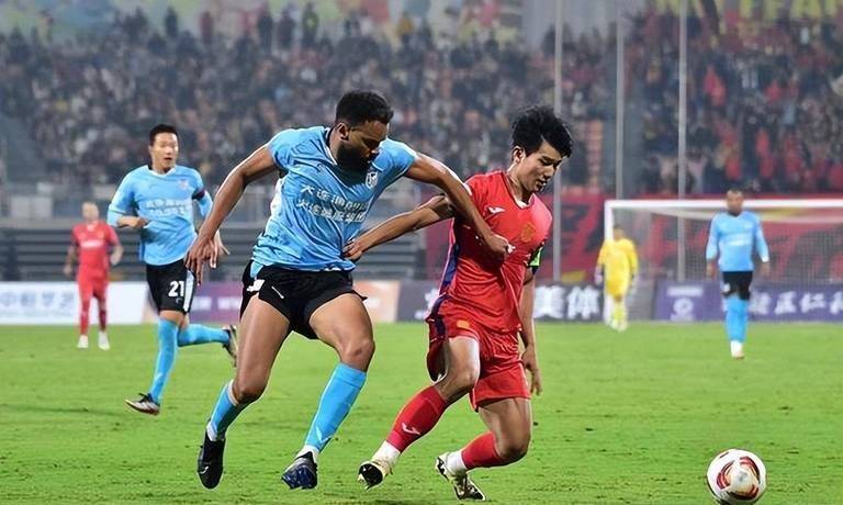 意甲强力外援抵达球队,备战新赛季 意甲强力外援抵达球队,备战新赛季