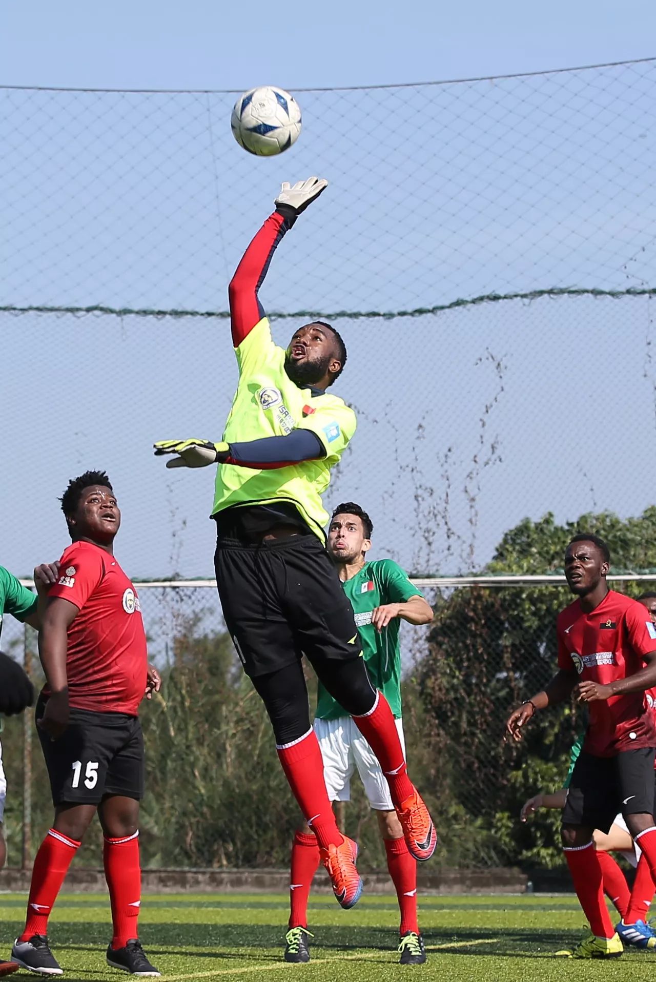 爱游戏新闻-墨西哥冠军冲刺，预备队伍展现实力的简单介绍