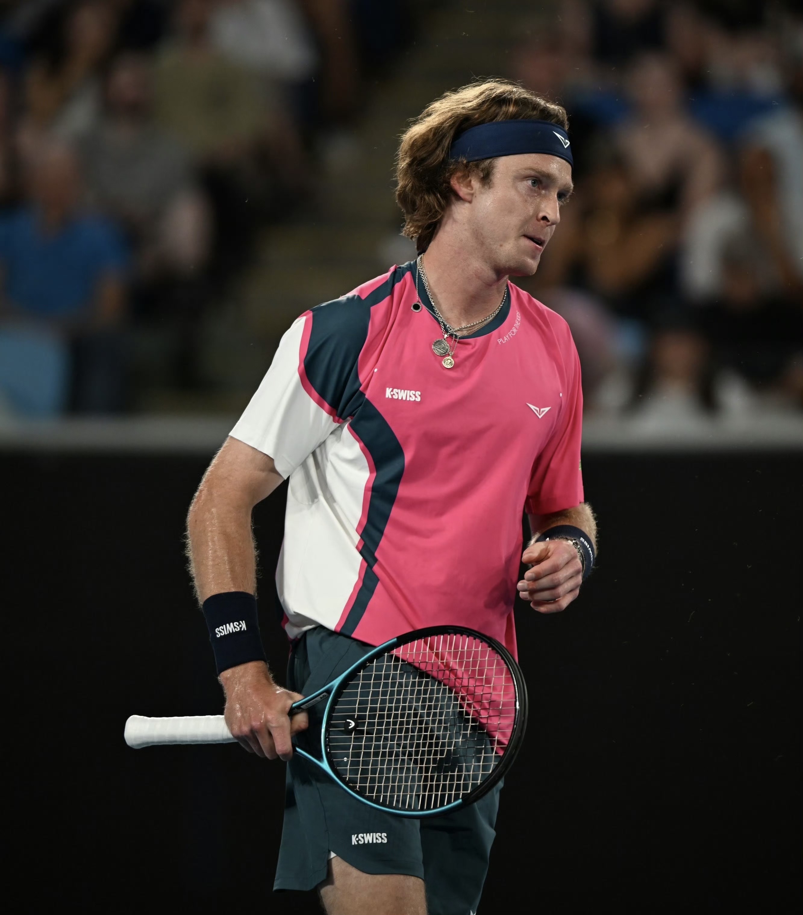 巴西选手斩获头筹,实力备受肯定的简单介绍 巴西选手斩获头筹,实力备受肯定的简单介绍