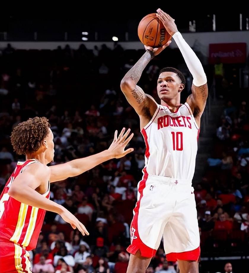 火箭客场险胜老鹰,威少再次砍下三双 火箭客场险胜老鹰,威少再次砍下三双