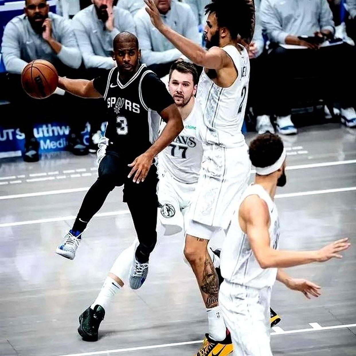 包含保罗27分领衔太阳击败湖人,豪取五连胜的词条 包含保罗27分领衔太阳击败湖人,豪取五连胜的词条