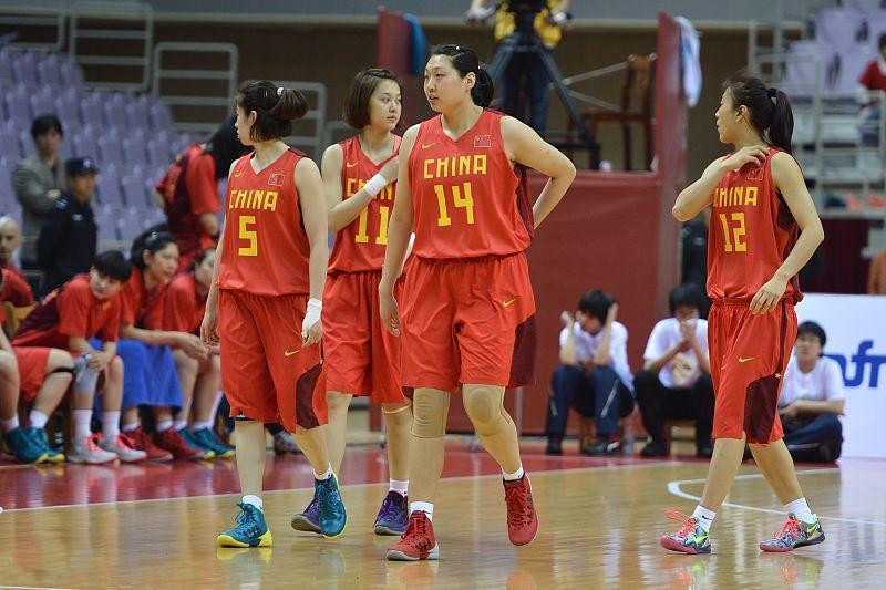 爱游戏网页版-法国女篮队员们合力击败对手晋级四强